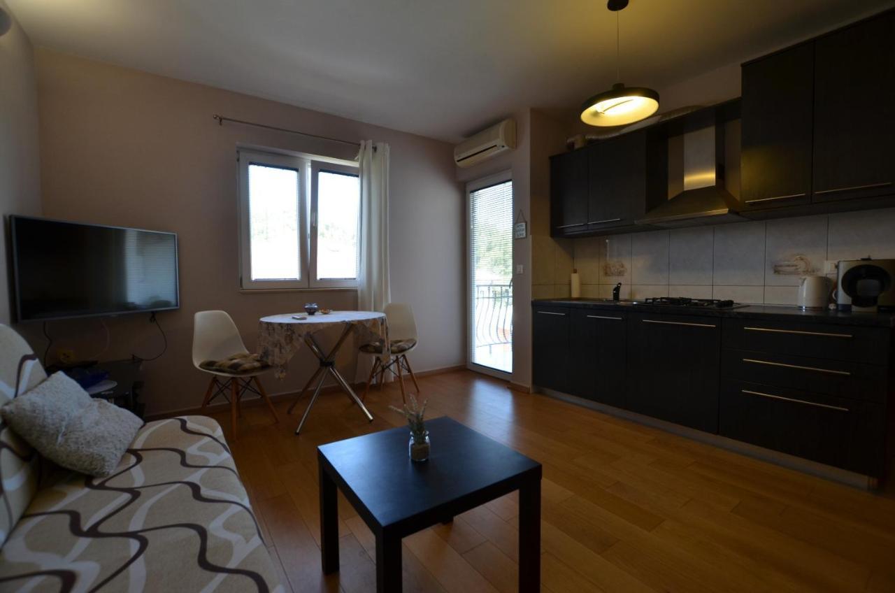 Rita Apartment Cocaletto โรวีน ภายนอก รูปภาพ
